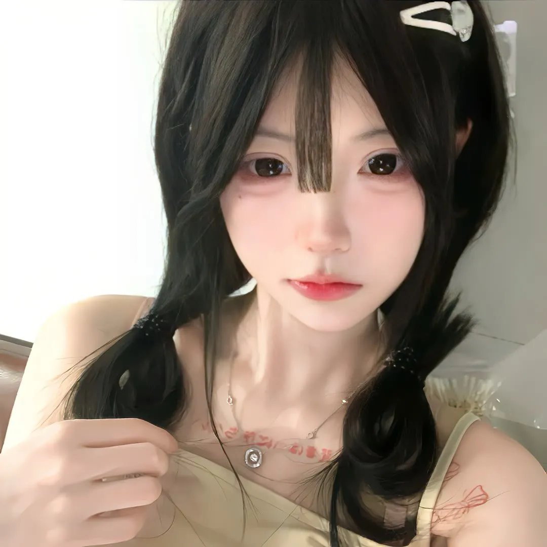冰属性男子与酷酷女同事